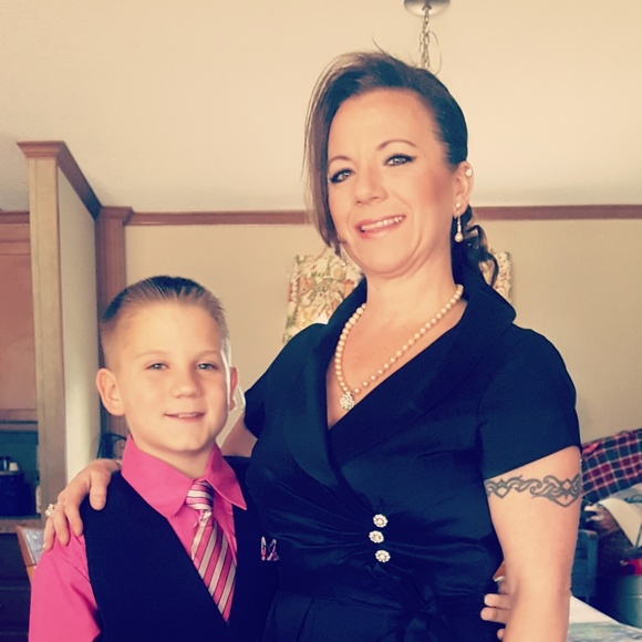 Meet your Posher, Meredith - Picture 2 of 4